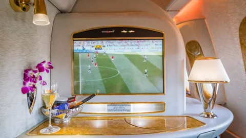 【杭州亚运香港男足惜败日本，无缘决赛】